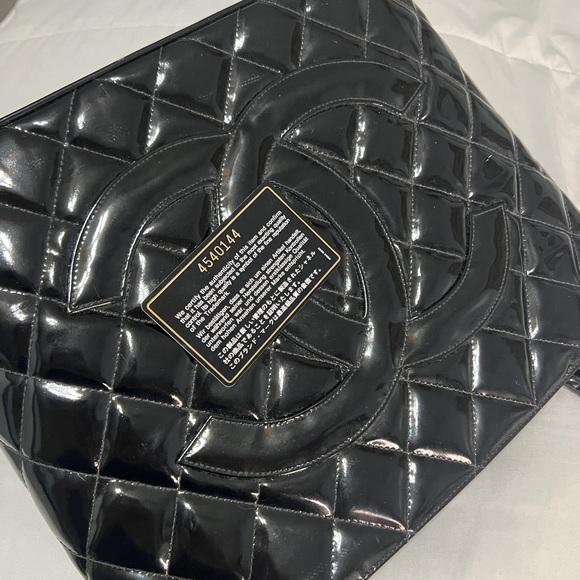 Chanel Patent Medallion Tote - Picture 9 of 11